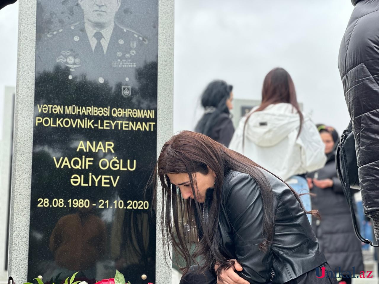 Dövlət rəsmiləri Zəfər parkını ziyarət edir - FOTOLAR (VİDEO)